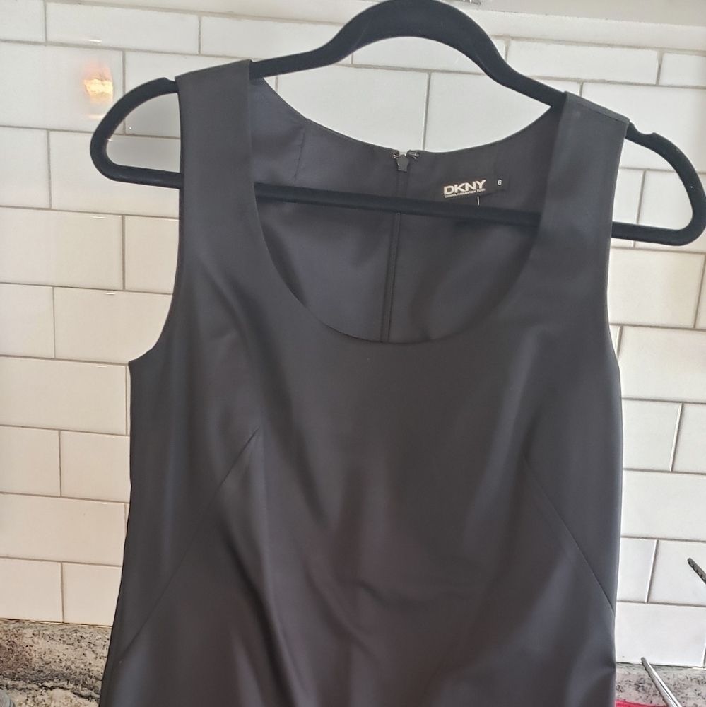 DKNY SIMPLE BLACK DRESS - Picture 3 of 6
